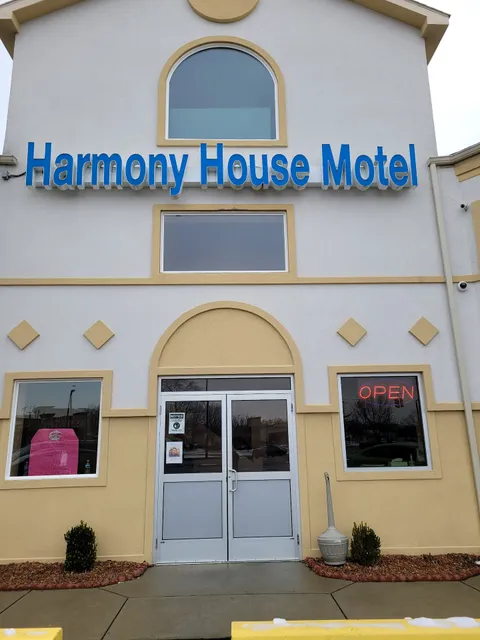 Harmony House Motel