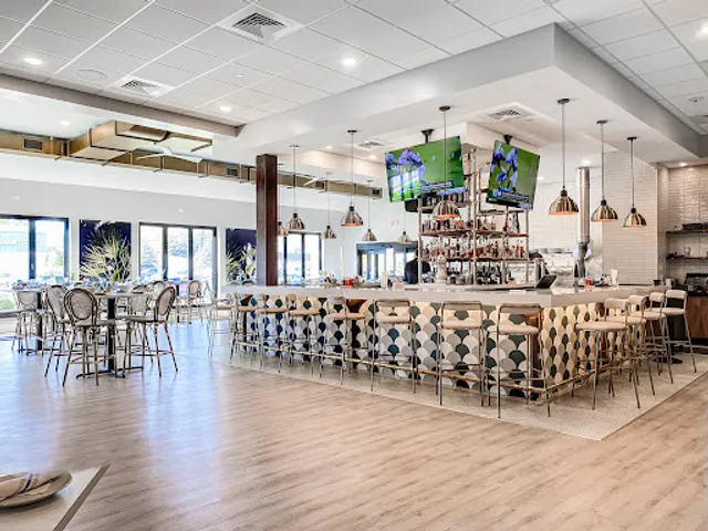 Perla Seafood Bistro