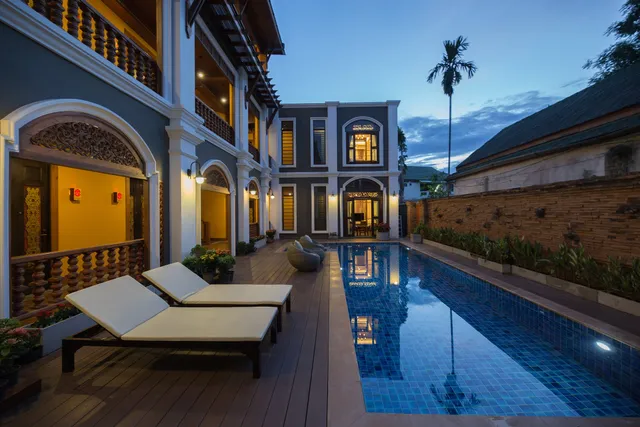 Floral Hotel Tha Phae Gate