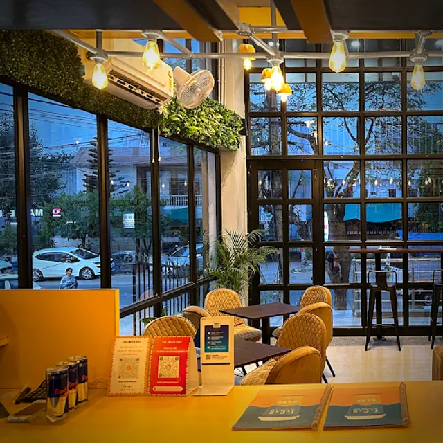 The Coffee Shot - Mansarovar