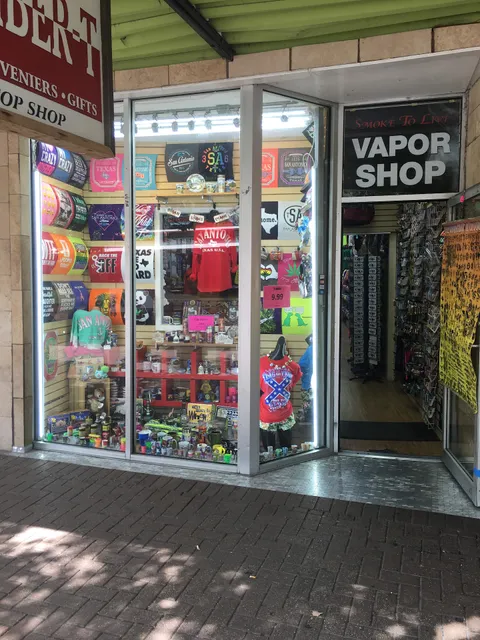 LiberT - Tshirts and Souvenirs