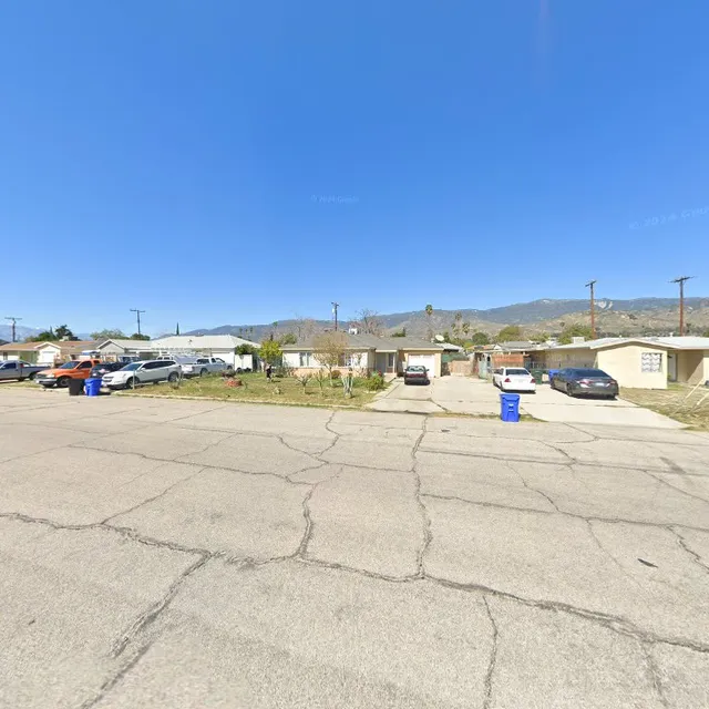 Lola's plus boutique