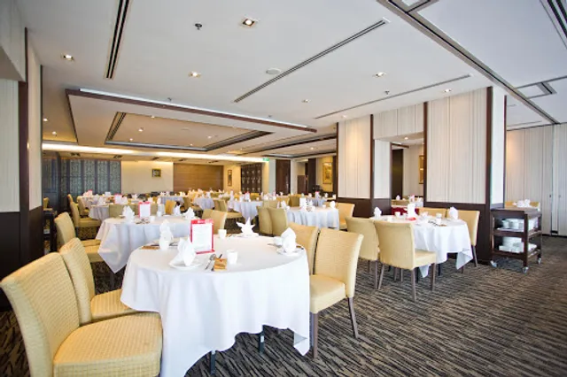 Peach Garden @ OCBC Centre