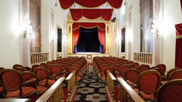 Small Theater of the Unstable