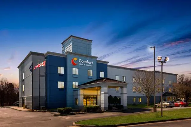 Comfort Inn & Suites Ashland - Richmond North