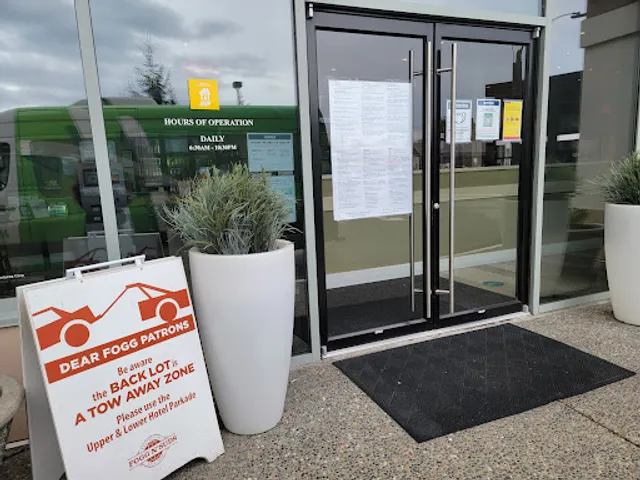 Fogg N' Suds Restaurant Beer Bar