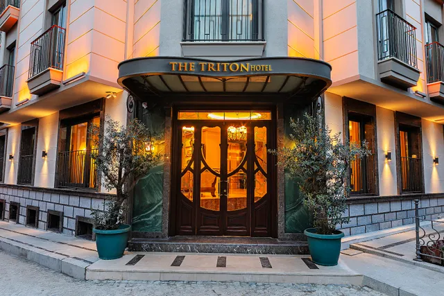 Triton Hotel
