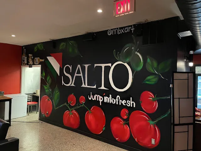 Salto Restaurant & Bar