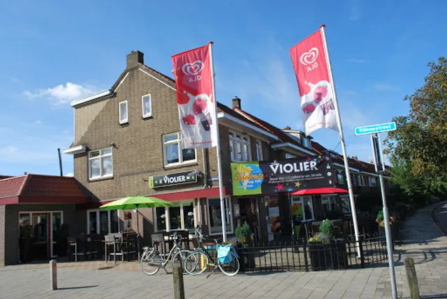 The cafeteria Violier