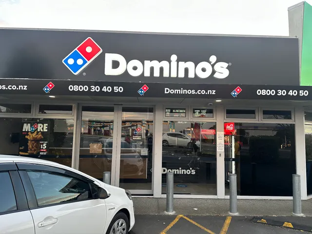 Dominos Pizza Schnapper Rock