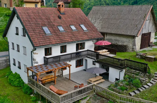 Hisa Brdo Guesthouse