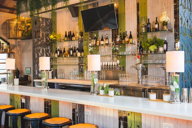 Queenstown Bistro @ UTC Mall