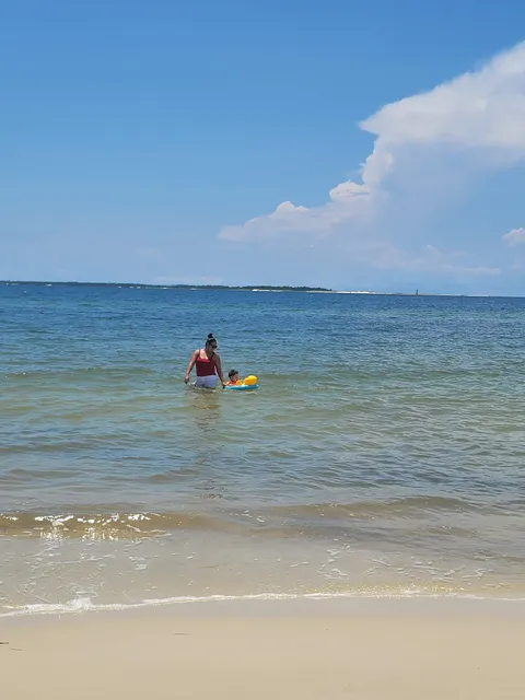 Windmark Public Beach access