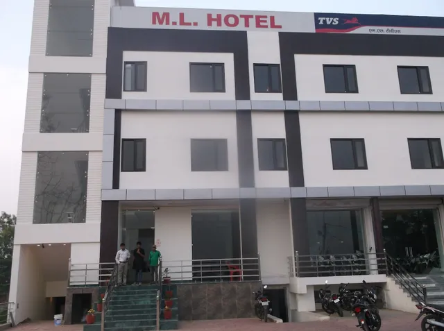 Hotel M L Palace