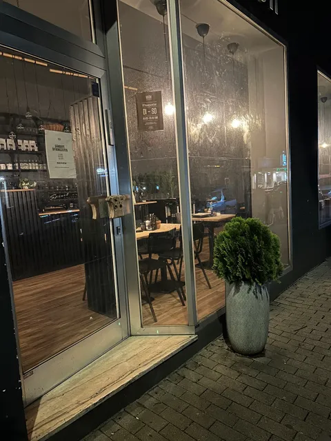 Vrüh - All Day Breakfast