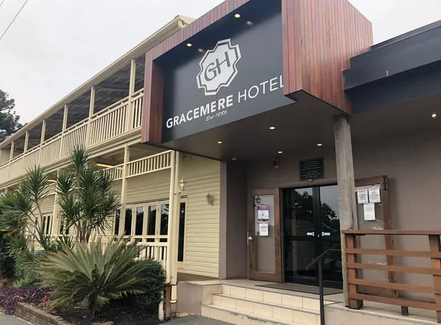 Gracemere Hotel