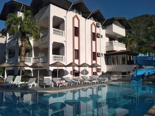 Champagne Apartments