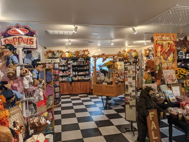 Reimer's Candies, & Ice Cream