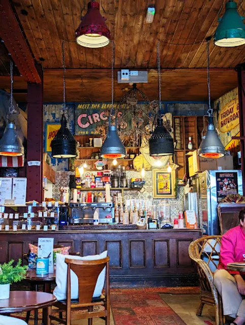 CAFE 1903 @ Hippodrome Circus