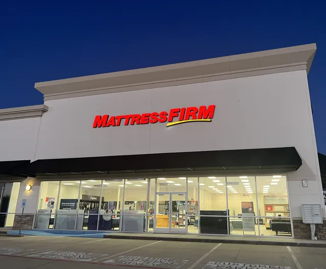 Mattress Firm Shoppes on Broadway