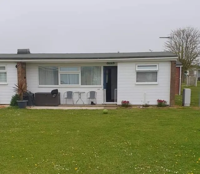 Private Chalet - California Sands Holiday Park