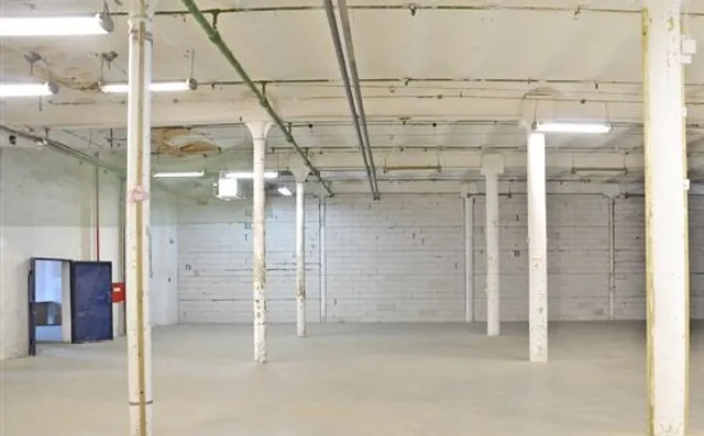 Al. Marsz. Józefa Piłsudskiego 135