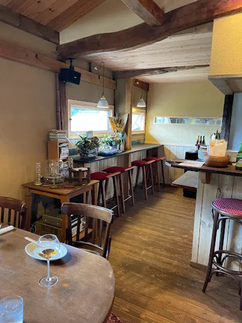 ナチュラルワインとJIMIな料理 vita