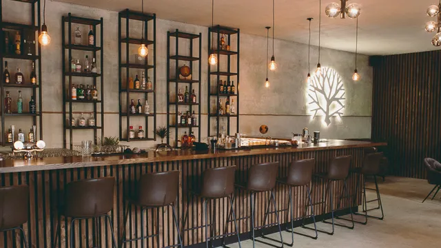 WOOD STOCK cocktail bar