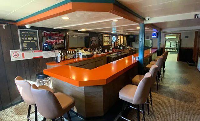 Knotty Pine Inn & Motel