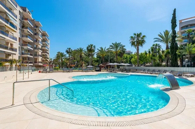Rentalmar Salou Playa Family Suites & Pool