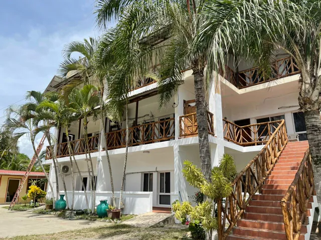 BaySide Inn Paraiso (Antes Grissy's Hotel)