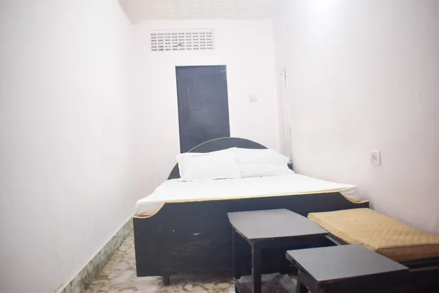 Hotel Atlantic | Best Hotel In New Market, Kolkata