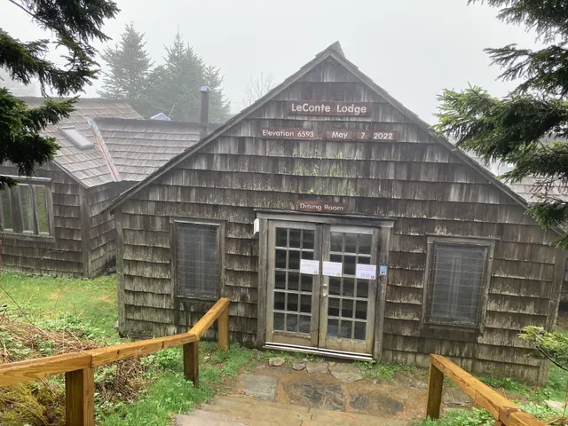 LeConte Lodge Reservation Office