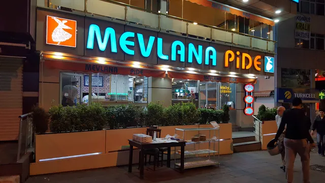 Mevlana Pide & Zade Köfte
