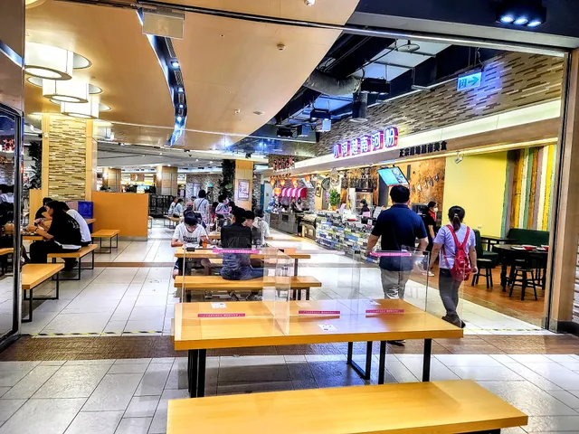 義大世界購物廣場C4美食街