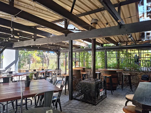 Last Drop Elizabethan