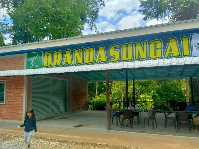 Branda Sungai Sumpitan
