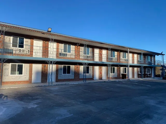 Imperial Inn by OYO Tazwell