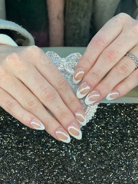 Queen bee nails and spa