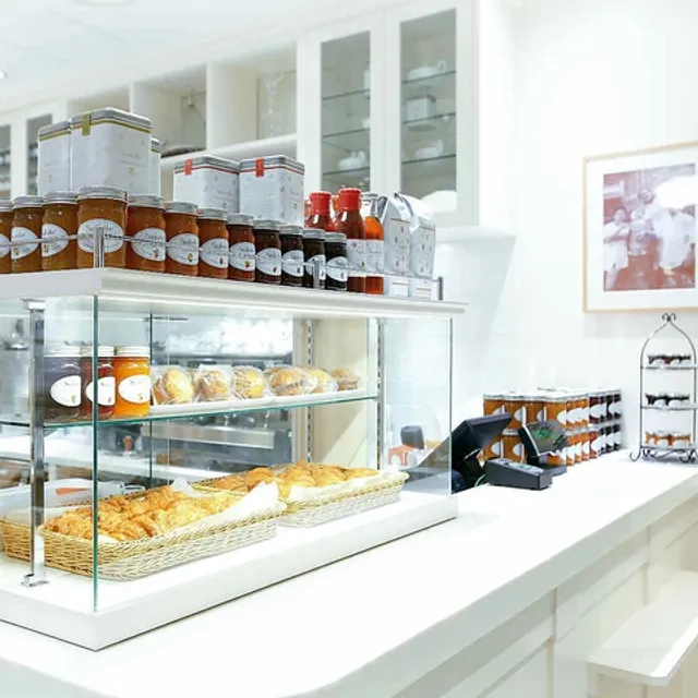 Sarabeth's LUMINE 2 Shinjuku Branch