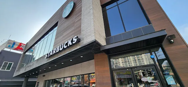 스타벅스 천안두정역DT점