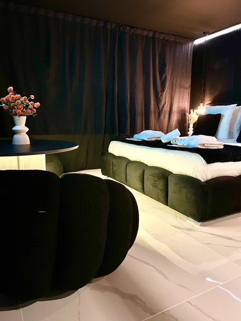 Tantra Love Room & SPA Salon-de-Provence