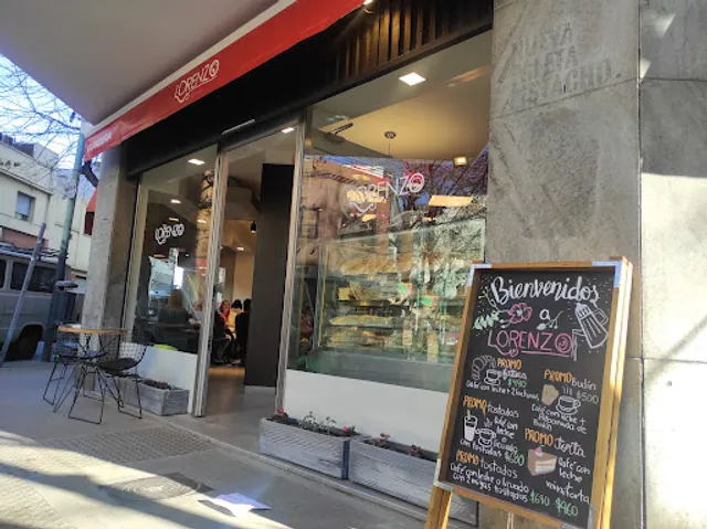 Lorenzo Panadería & Patisserie
