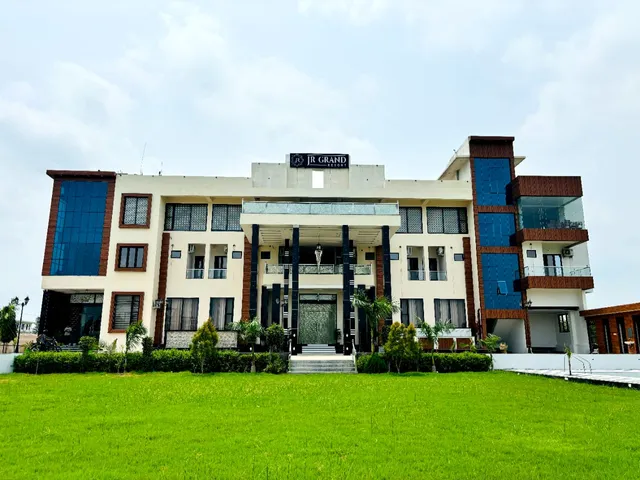JR GRAND RESORT AGRA