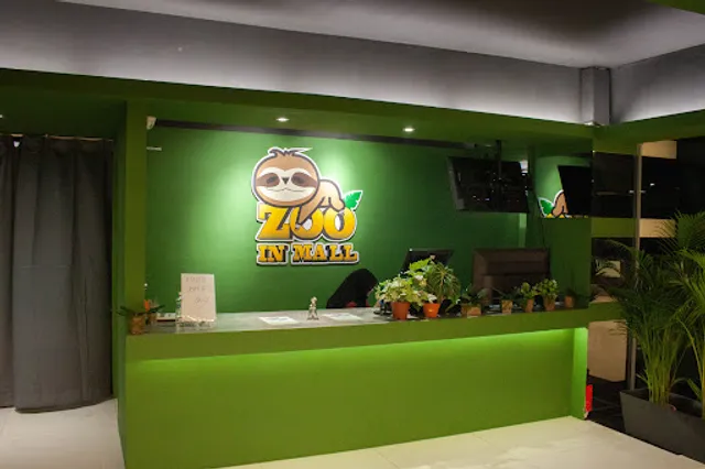 Zoo In Mall