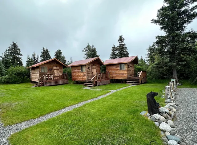 Bear Trail Cabins Alaska and Campground