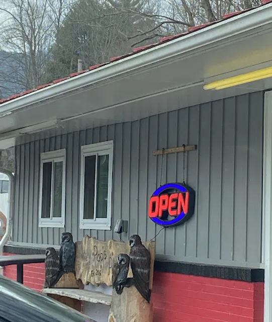 Pop's Biscuits, Burgers