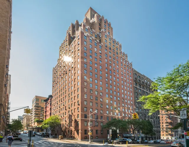 The Paris New York - Upper West Side Apartments