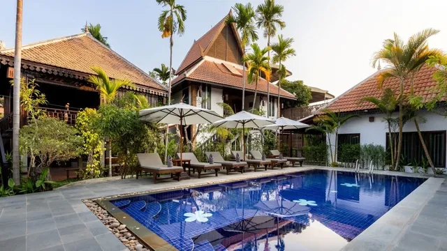 Khmer Lodge