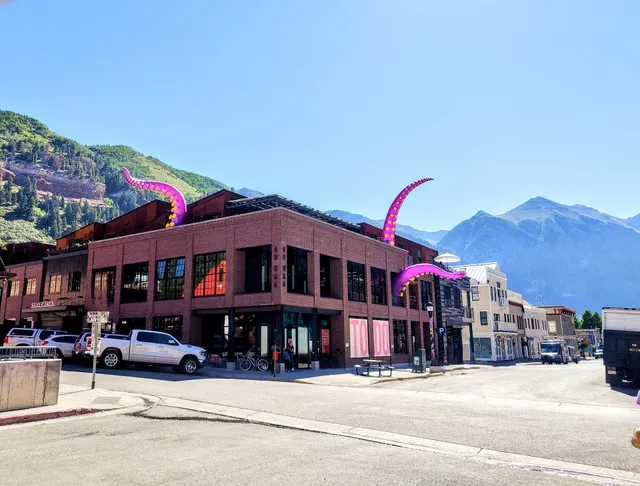 Ah Haa School For the Arts